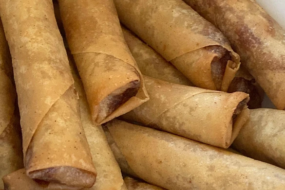Filipino food pickup and delivery to Point Douglas, Winnipeg from Mama Nors Kitchen
